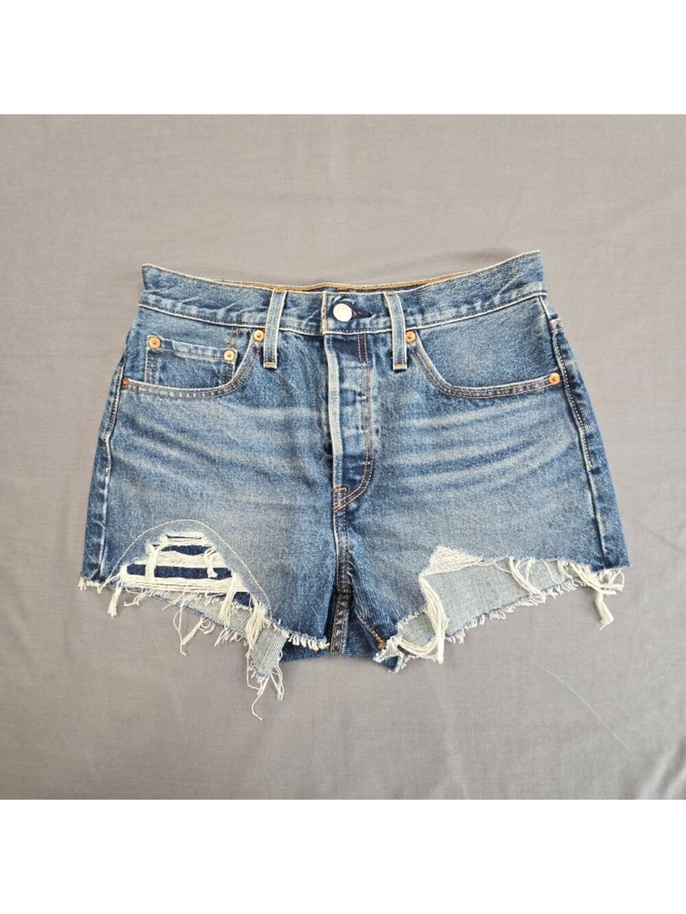 NEW Levis 27 501 High-Rise Distressed Denim Cut-Off Shorts Blue Ripped Raw Hem